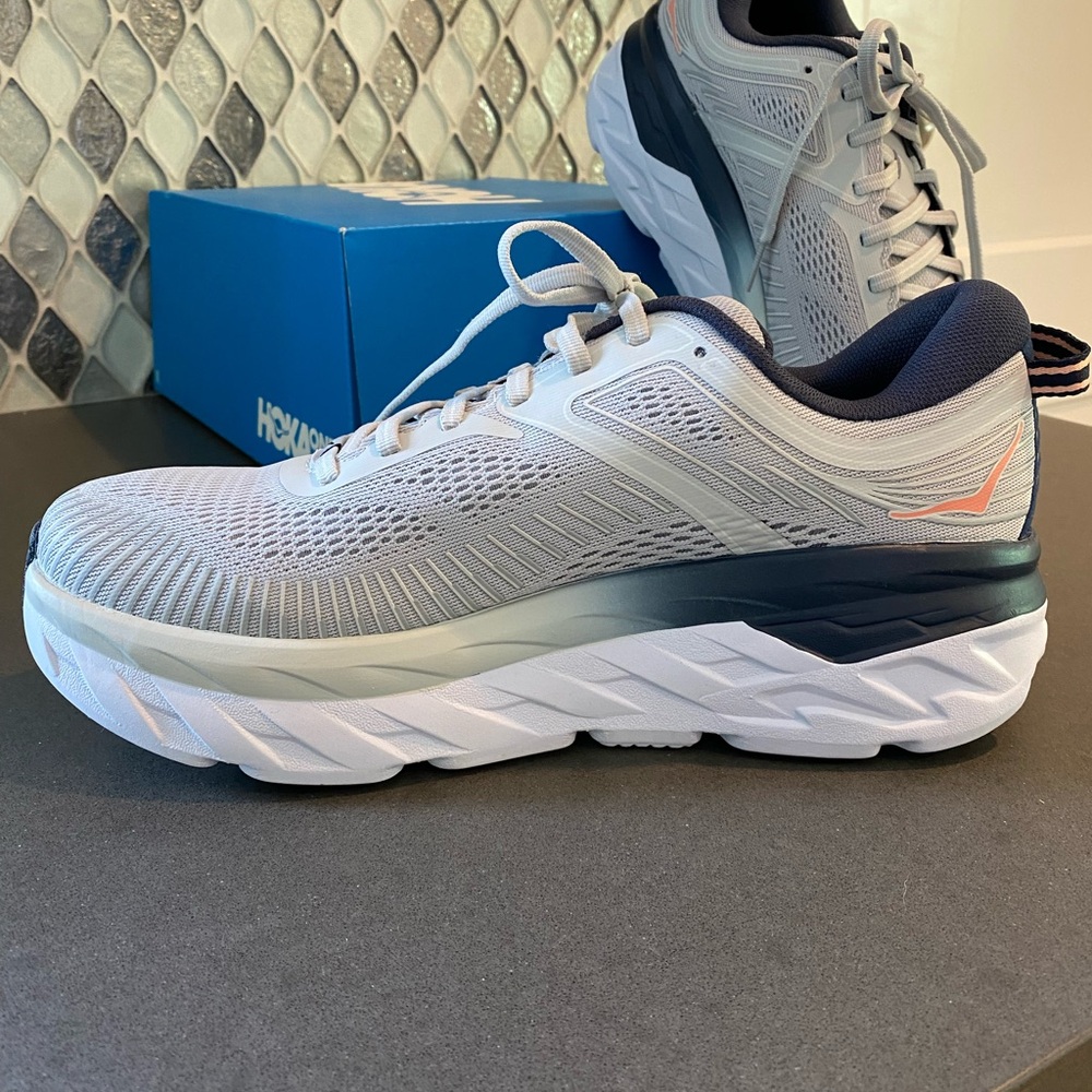 Brand new Hoka One One Bondi 7 women’s running shoes
